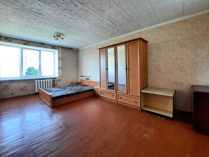 Ціна знижена! Кімната зі зручностями 25,5 м² | пр-т Л.Українки,76 - фото 1