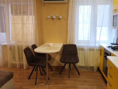 Сдам 2 комнатную квартиру посуточно