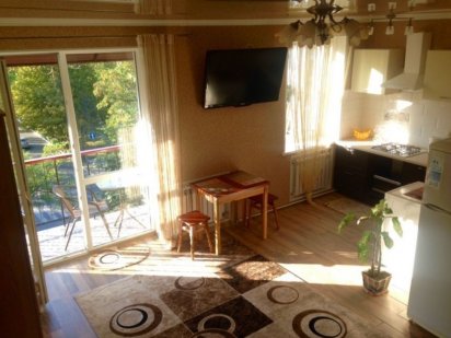 В центрі, Подобово Евро-Студія Краматорск