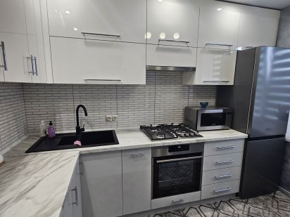 Подобово Vip класу 2-кімнатна квартира, з сучасним ремонтом Шептицкий