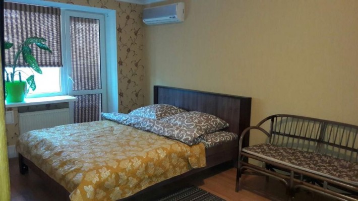 Квартира с хорошим ремонтом в Чернигове посуточно почасово - фото 1