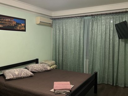 Посуточно 1-к кв Центр Пл Фестивальная, 5 горбольница