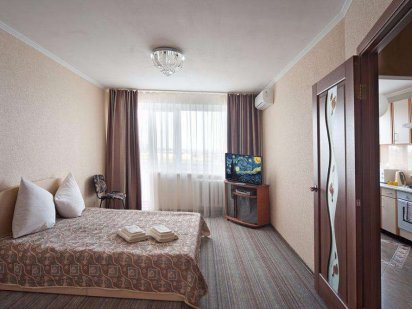 1к квартира посуточно. Вознесеновский. 6, 10 горбольница. Вид на реку Запорожье