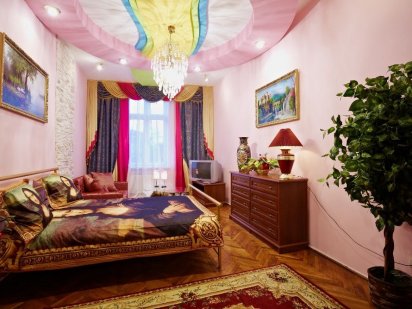 БЕЗ ПЕРЕДОПЛАТИ Подобова оренда в центрі Львова, площа Ринок, Опера. Львів