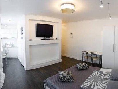 Військовий госпіталь. Подобова оренда світлої студіо. метро Печерська Київ