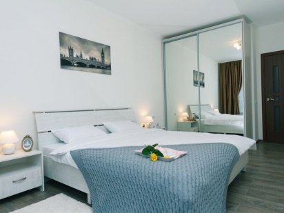 Фантастичний вид на Дніпро. ЖК Зарічний. 2к квартира подобово Київ Киев