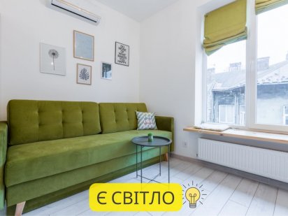 Власник. Квартира в центрі з видом на Ратушу , Подобова оренда Львів Львов