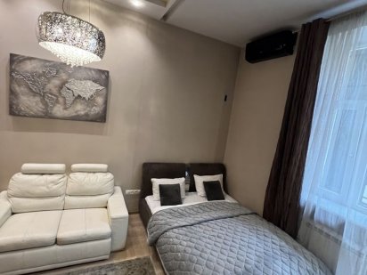 1 кім- центр до 4 людей подобово- без передоплати Львів