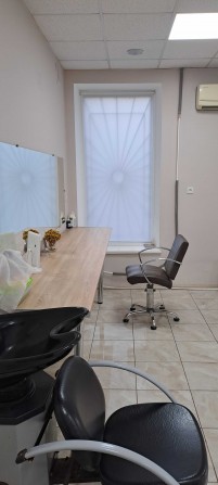 Аренда /  кабинета/ маникюрного стола / место для парикмахера - центр - фото 1