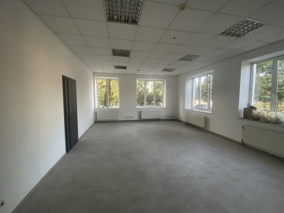 Оренда під офіс, магазин, кафе, тощо. центр міста Умань