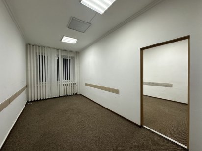 Оренда приміщення центр 32,6 м2 Луцьк