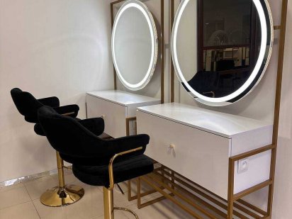 Сдам в аренду места для мастера бровист/визажист 98кв Кривий Ріг