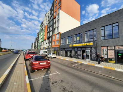 Оренда 30м2 Фасад Сковороди останнє приміщення Ірпінь