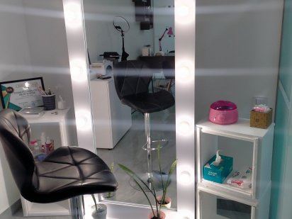 Здам в оренду місце для бровіста або візажиста 2000грн Рівне