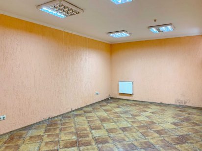 Оренда цокольного приміщення 102,8 м2 по пер.З.Красовицького. Суми