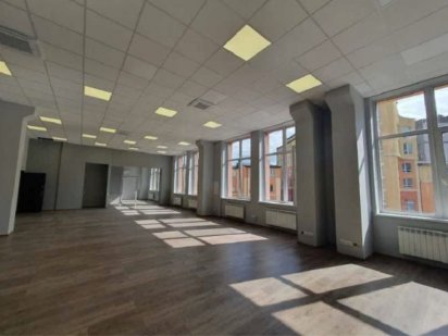 Здається приміщення фасад вул.Героїв Майдану Черновцы