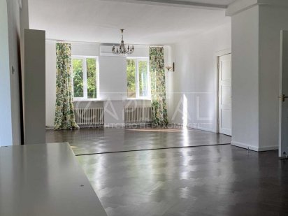 Здається будинок під офіс загальною площею 280 м2. на вулиці Редутна. Київ