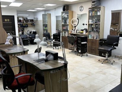 Оренда робочого місця майстра манікюру та перукаря Вінниця