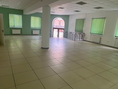 Приміщення в самому центрі. Кропивницкий
