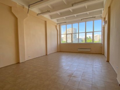 Помещение 56  кв.м под любой вид деятельности на Глушко Одесса