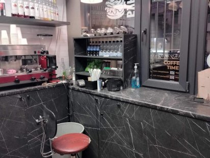 Сдам с оборудованием бар-магазин. Одеса