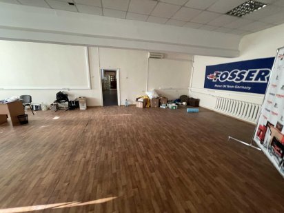 Новозаводская офис 335м хорошее состояние мебель цена 120 грн/кв.м. Миколаїв