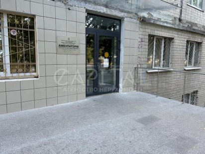 Оренда офісу 141м2, вул. Академіка Корольова, Святошино Киев