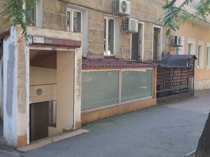 Сдам в аренду помещение на Новосельского, 60м2 цоколь, без комиссии!!!