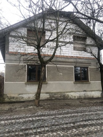 Продам будинок в Берегові - фото 1