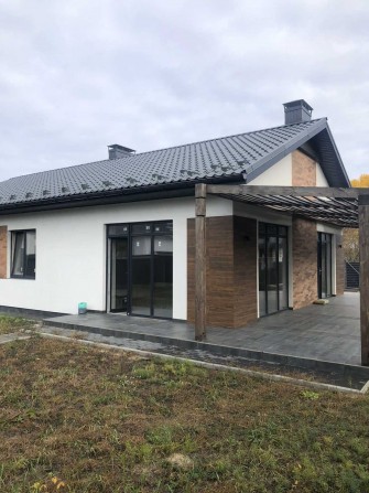 Продам будинок біля Бучанского парку. Центр Бучі.  140 000$. - фото 1