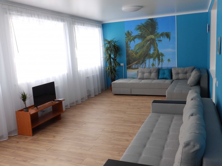 Новая квартира в центре Миргород с мебелью и техникой - фото 1