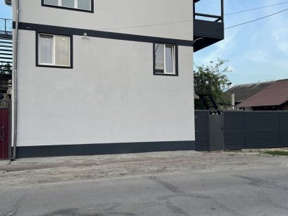 Комплекс гостиничный до 20 чел дом на 6 отдельных квартир Чернигов