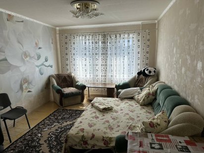 Вільна. 1 кімнатна квартира подобово.