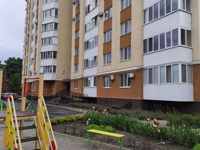 Видова 2к кв новострой центр автономне опалення. Миргород