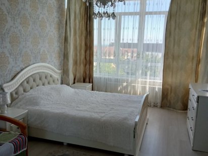 одн,-від750,двох-від 800 можна на довго ціна залежить від кільк ночей Трускавець