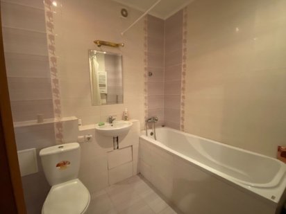 Порт сіті, новобудова ЖДВокзал, Автостанція 850 доба,450 погодинно Луцк