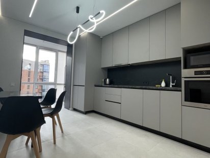 Квартира подобово погодинно центр  ЖК Яровиця Луцк