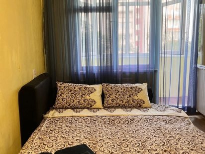 Почасово/посуточно 1-к квартира Сан-Сити( Ул.Левка Лукьяненко) Чернігів