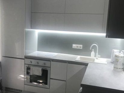 подобова оренда однокімнатної квартири студія на Надії Олексієнко Днепр