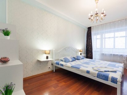 3 кімнатна квартира вільна центр біля оперного театру Львів