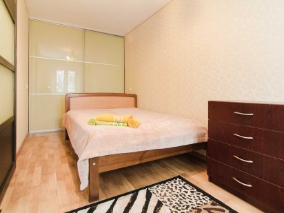 Французский бульвар, Военный госпиталь. Кл.Филатова. Балкон. Хозяйка Одесса