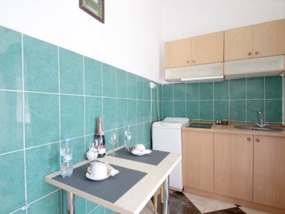 ЦЕНТР! (біля пл.Ринок) Подобово 2-кім. (До шести спальних місць) Львів