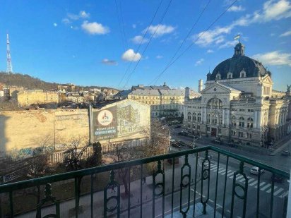 Апартаменти біля Оперного театру по вул Чорновола 1 Львів