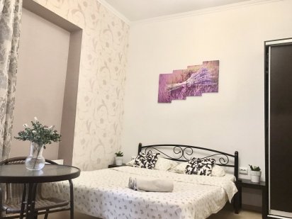 Однокімнатна квартира з тихим двориком Львов