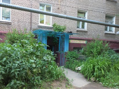 Продаж, обмін нежитлове приміщення 170 кв.м., поряд кінотеатр Космос