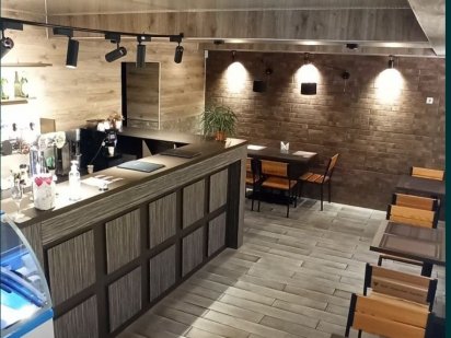 Продам комерційне приміщення Канев