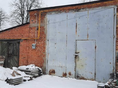 Оренда  бокса в центрі міста з оглядовою  ямою по вул.Вокзальна 50. Прилуки