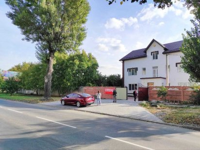 Оренда комерційної Фасадної будівлі 345 м2 2-а поверхи (156 і 190 м2) Хмельницкий