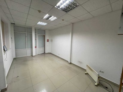 Оренда приміщення в центрі під офіс, студію краси, інтернет-магазин Хмельницький