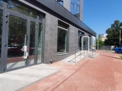 Оренда приміщення в центрі (високий трафік)